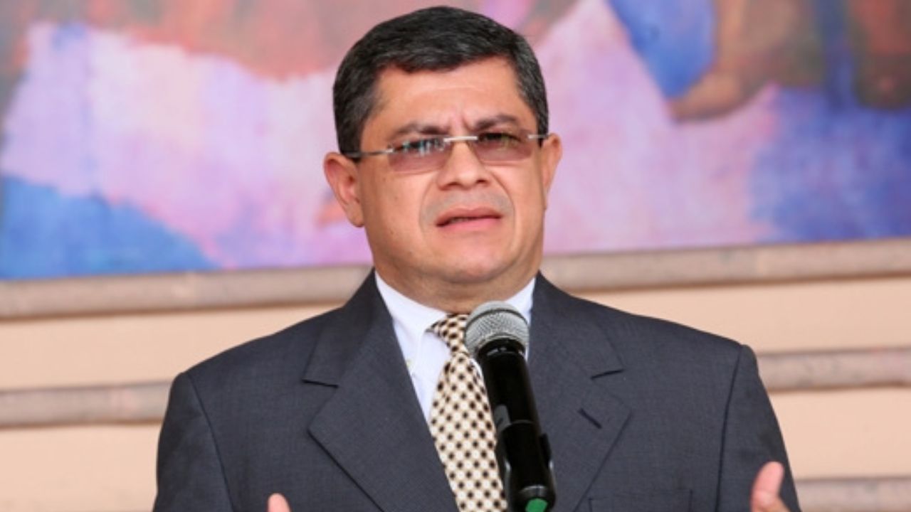Presentan requerimiento fiscal contra Leonel Ayala, exfuncionario de JOH por estafa