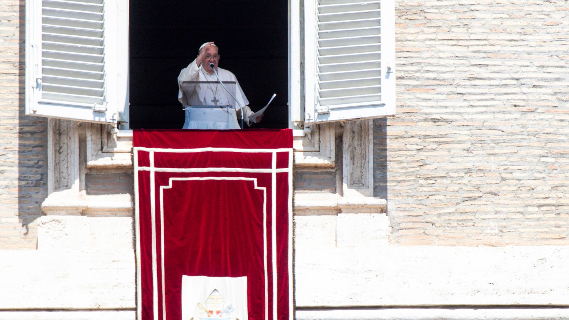 El papa recuerda los bombardeos atómicos de Hiroshima y Nagasaki e insta de nuevo a la paz