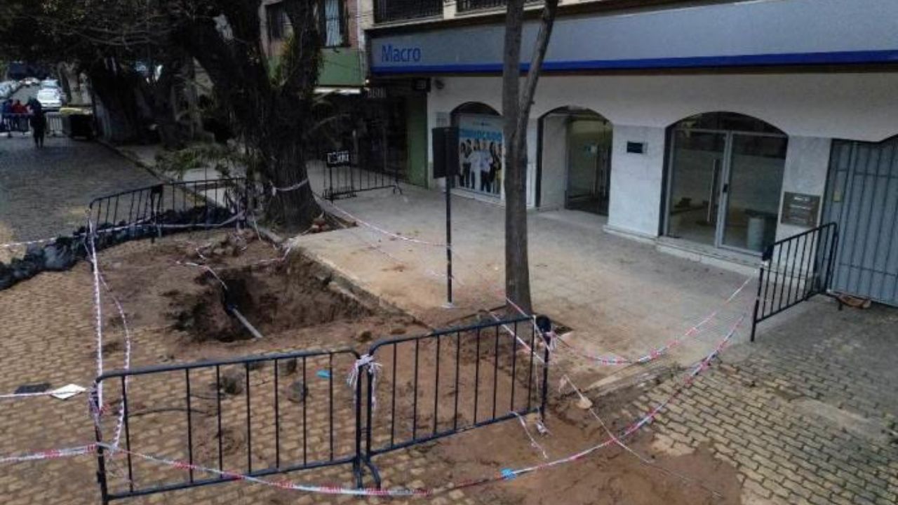 Varilla metálica frustra el nuevo 'robo del siglo' a un banco;  se había construido túnel de 150 m
