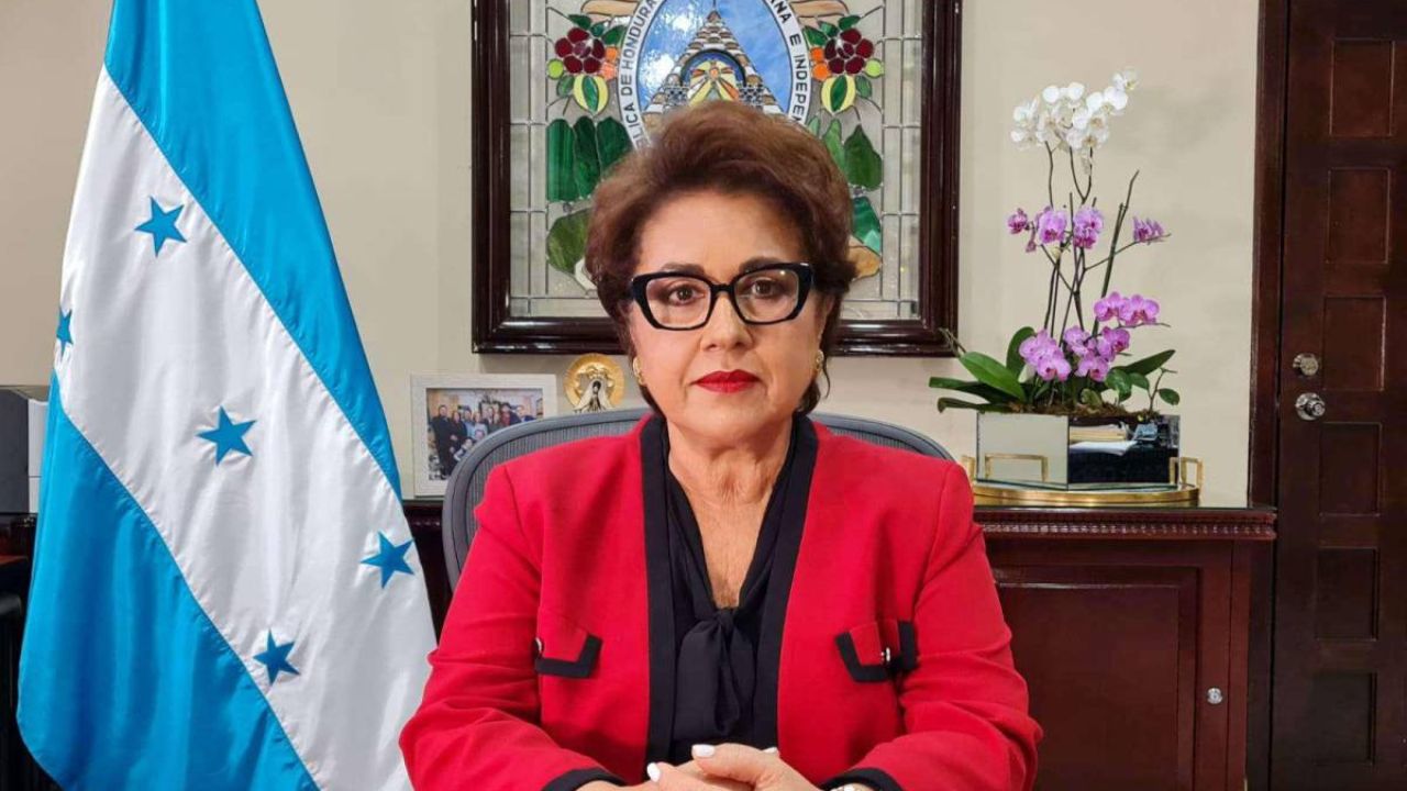 Presidenta de la CJS dice que se ha sentido agredida políticamente como mujer en medio de escándalo de corrupción