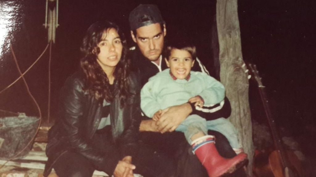 La madre y el padre de Tamara Pettinato junto a su hijo homero