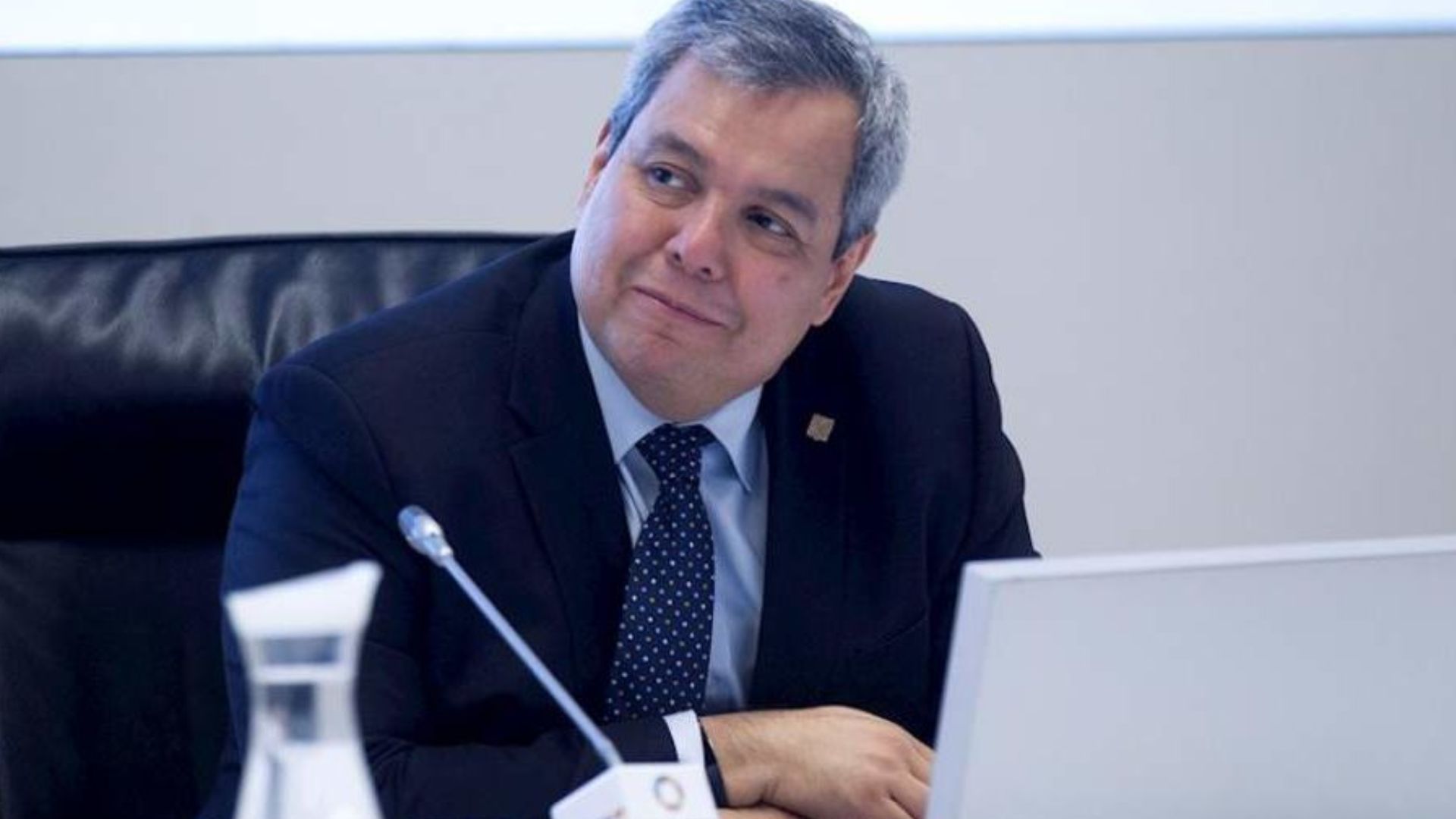 Presentan demanda contra Dante Mossi por violaciones a las políticas del BCIE