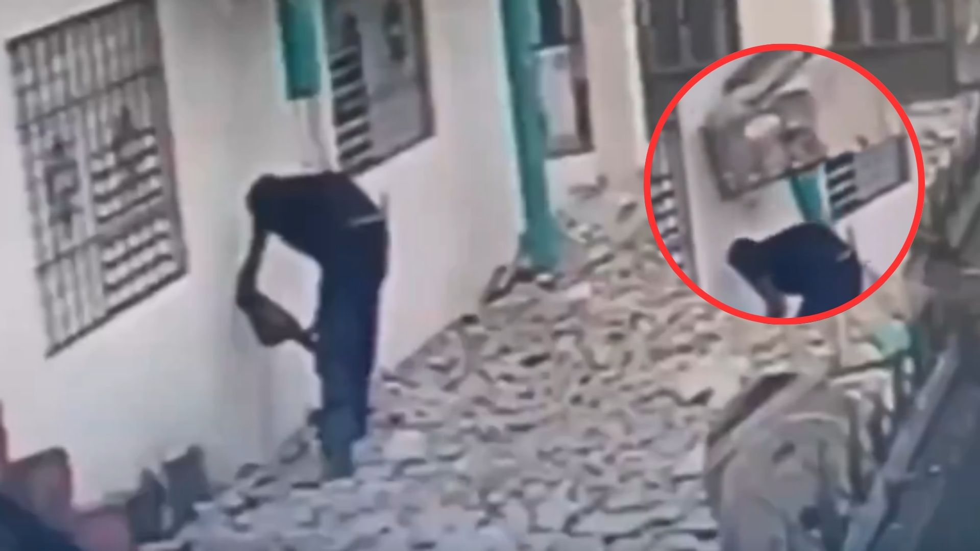 Albañil que reparaba una casa muere aplastado por techo en mal estado