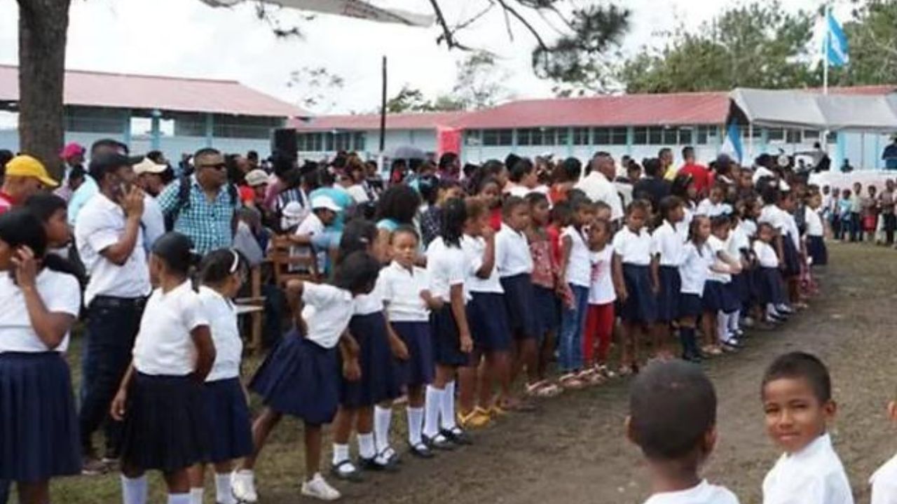 'Gracias a Dios sufre el mayor rezago educativo en Honduras', según experto educativo