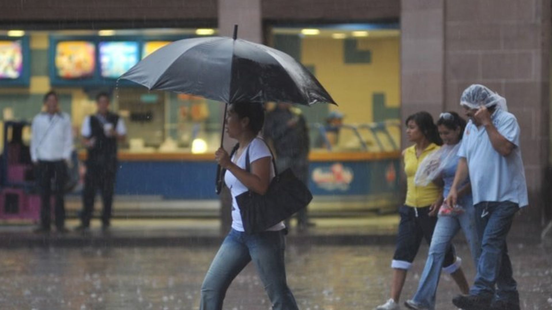 Alertan de intensas lluvias para las próximas horas en Honduras