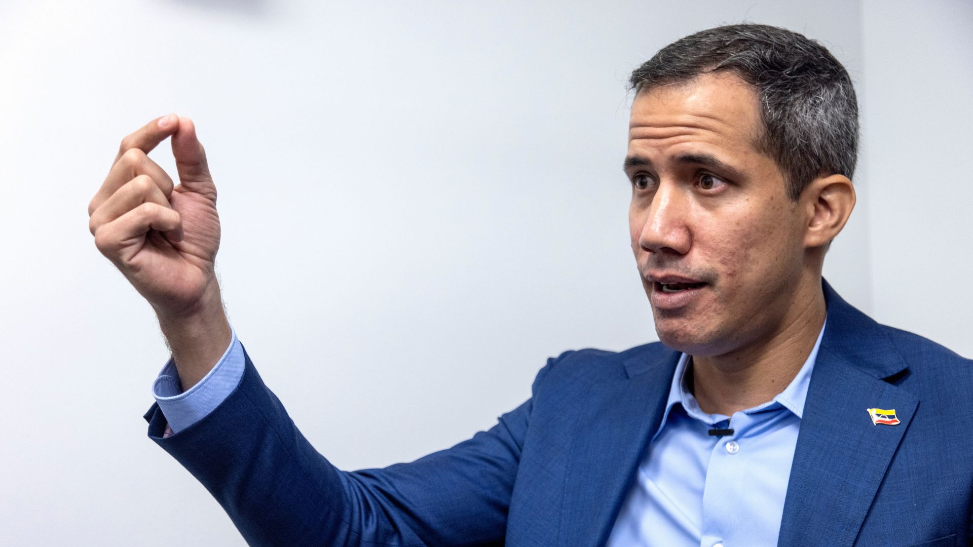 Opositor venezolano Guaidó inaugura un laboratorio sobre democracia y alerta de amenazas
