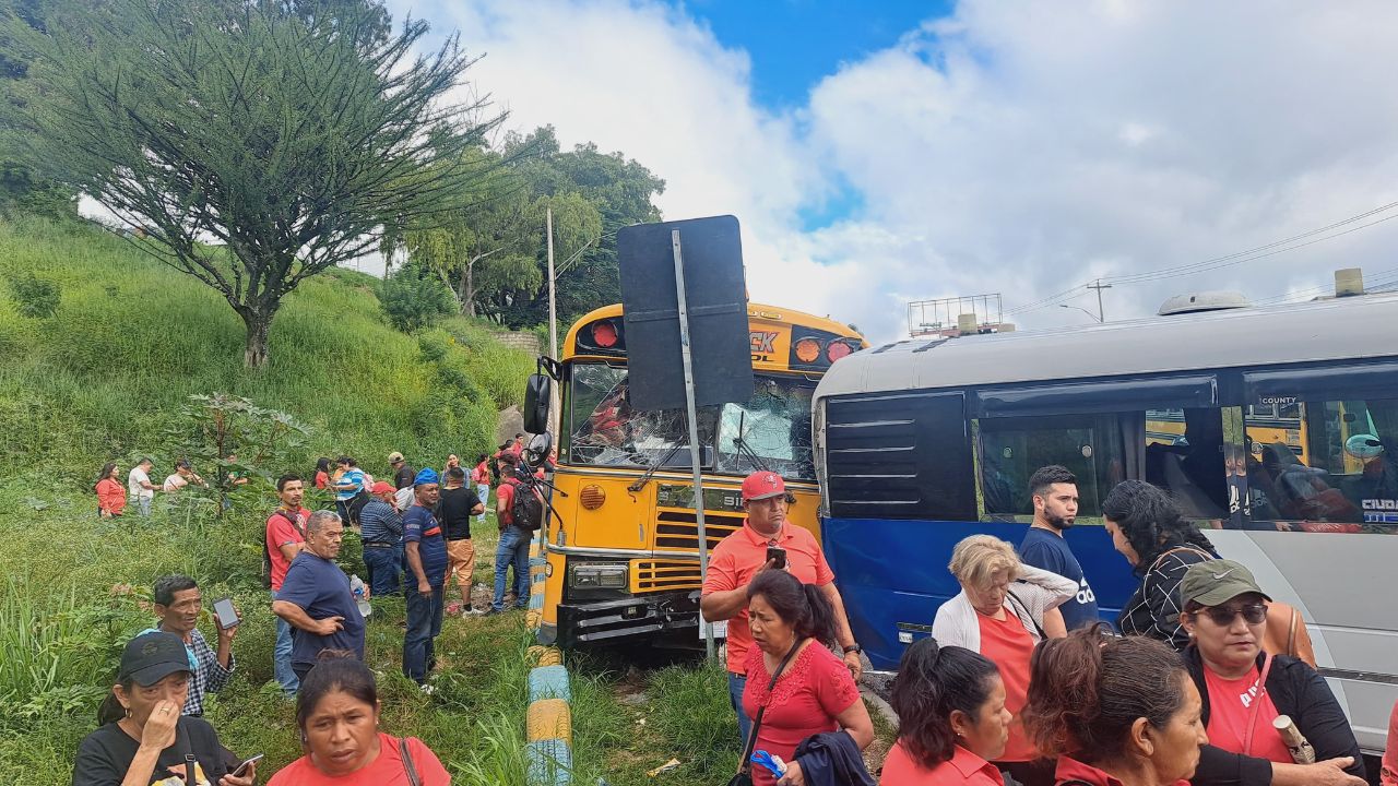 Se accidenta bus con militantes de Libre que venían a movilización para respaldar a Xiomara Castro