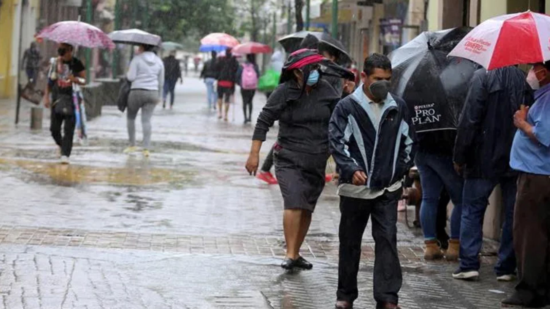 Sistema de baja presión se convierte en depresión tropical y dejará más lluvias en Honduras