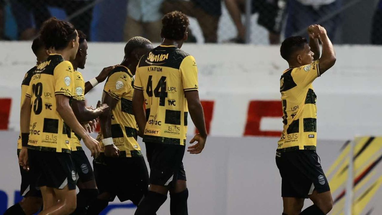 Real España se lleva el clásico y Olimpia continúa con su mala racha en el Apertura 2024