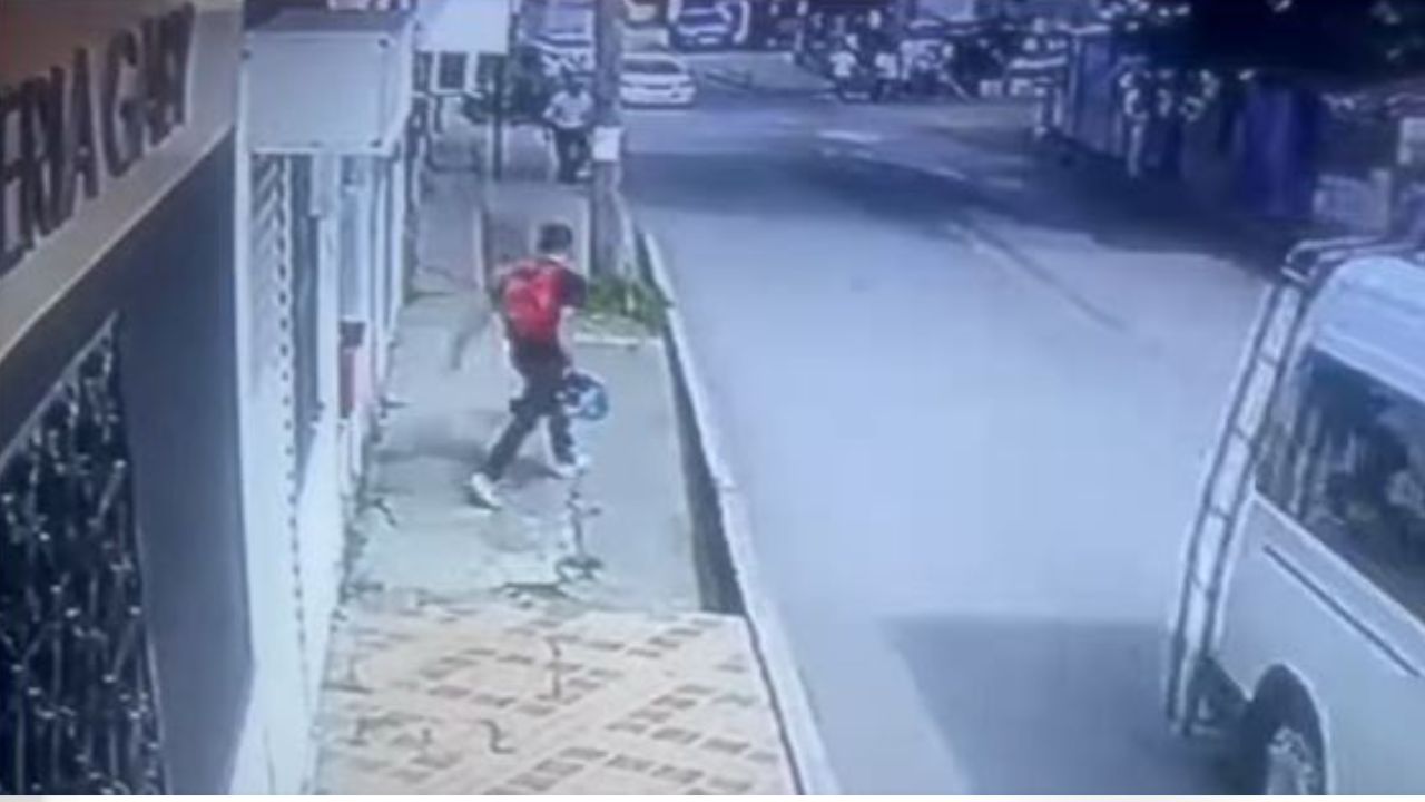 Sale a la luz video de robo de  motosierra en agro-comercial de Santa Bárbara