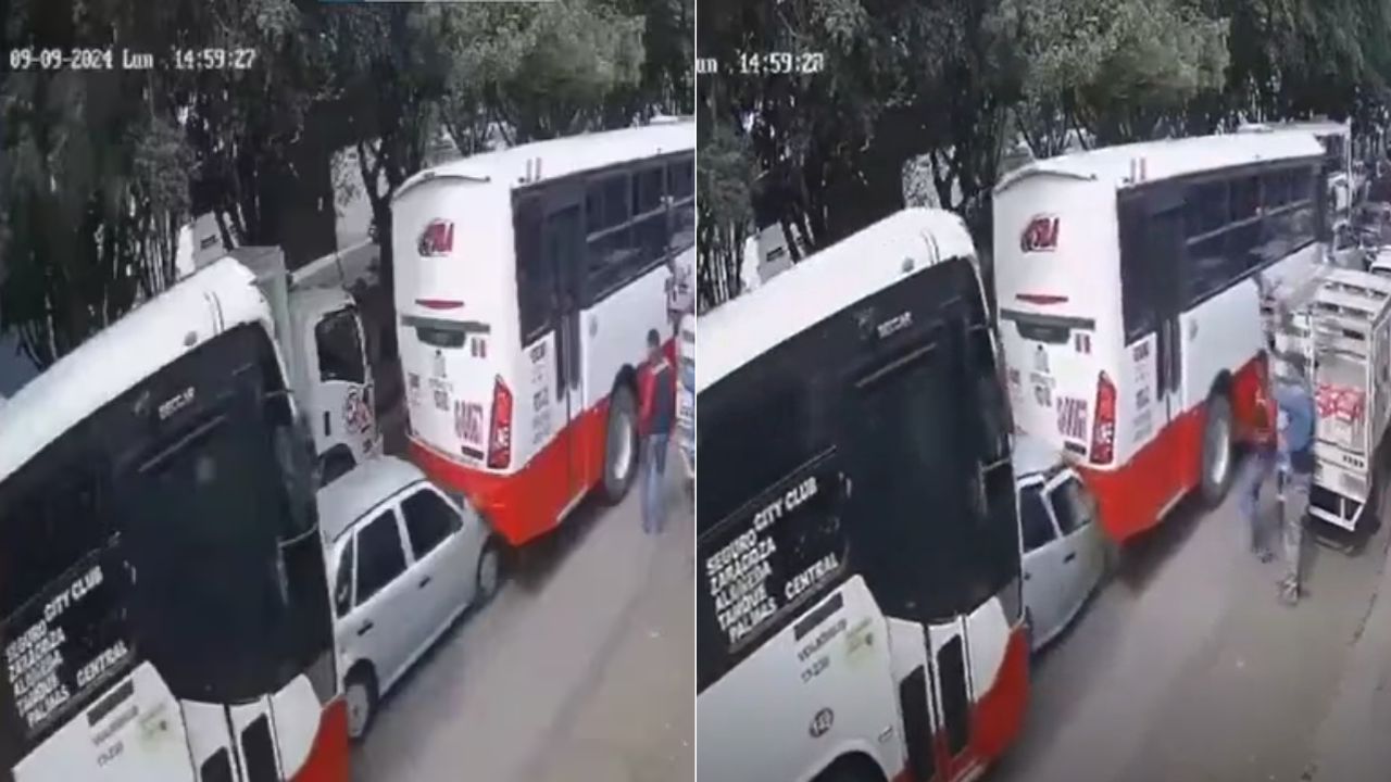 Vehículo queda aplastado entre dos autobuses; conductor sobrevive