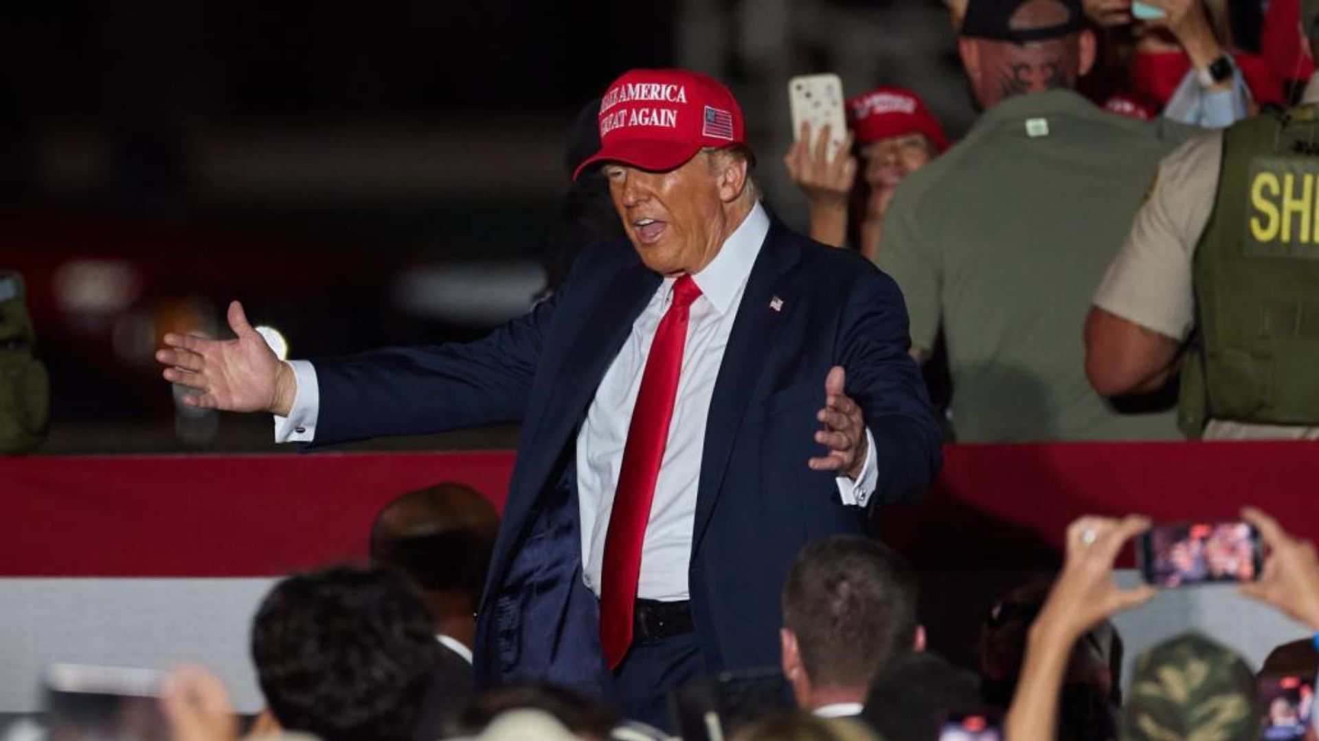 Ataques de Trump contra inmigrantes no favorecen a demócratas, según NY Times