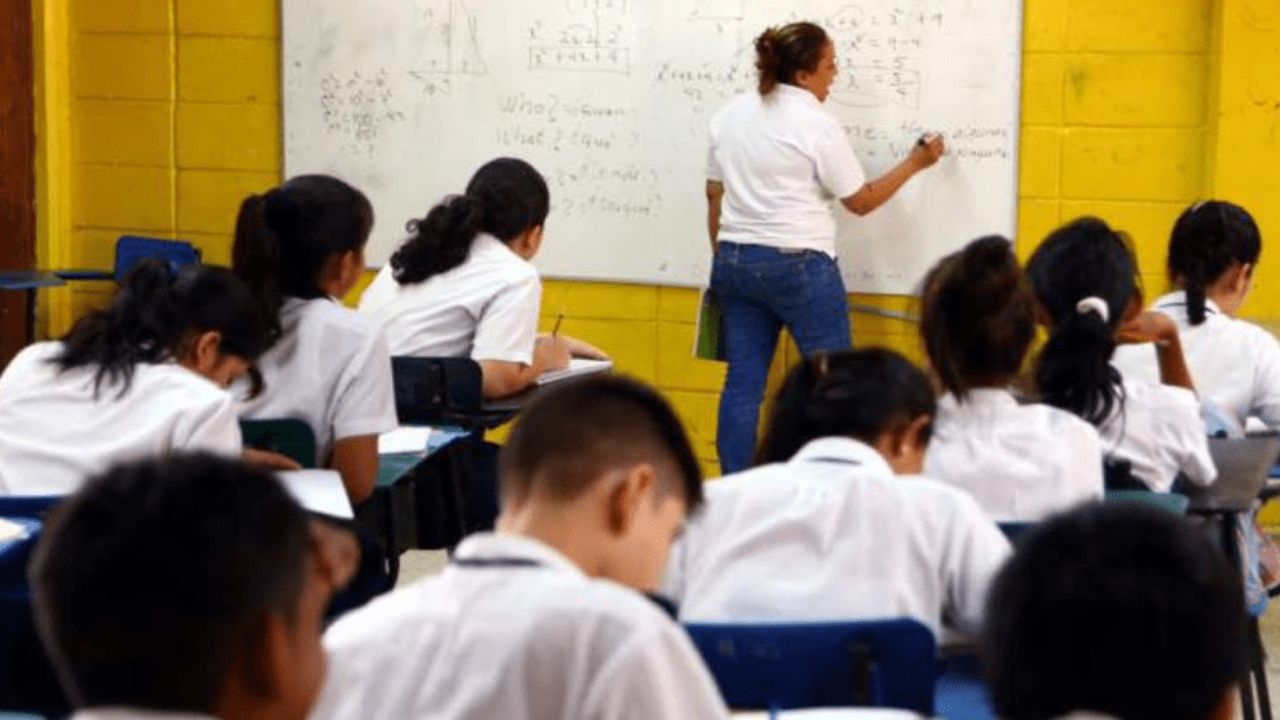 60 mil estudiantes no han logrado reintegrarse al sistema educativo público: Marlon Escoto