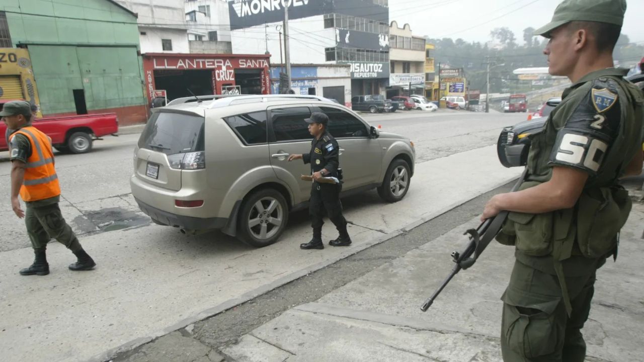 Guatemala implementa operativos policiales y militares por el aumento de los homicidios