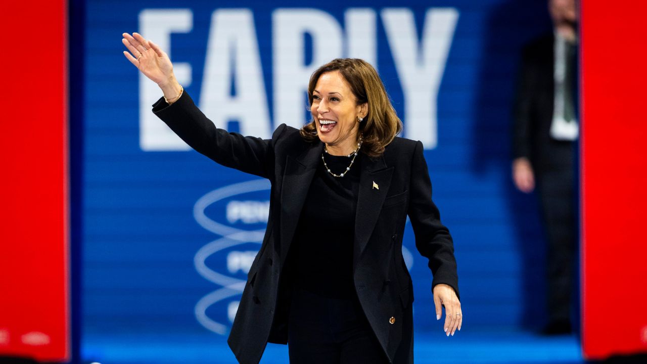 Harris arremete contra Trump por afirmar que protegerá a las mujeres "les guste o no"