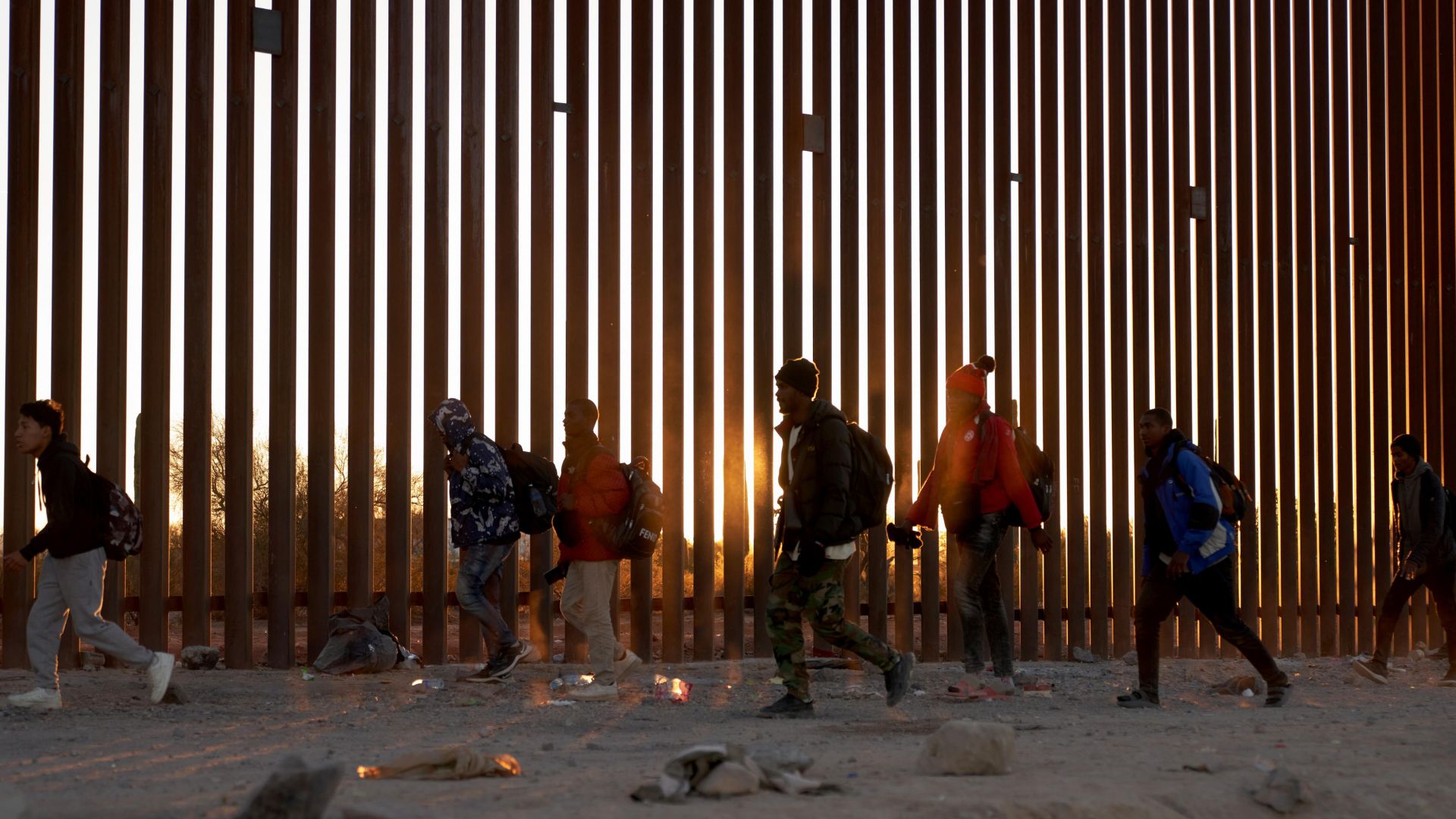 EE.UU. negará la renovación de beneficios migratorios como el 'parole humanitario' para latinos