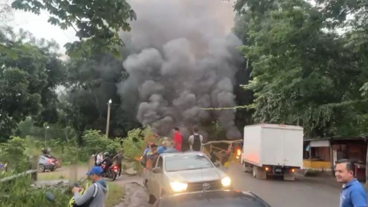 Cerrado el departamento de Colón con reinicio de protestas para exigir derogación del decreto 117-2012