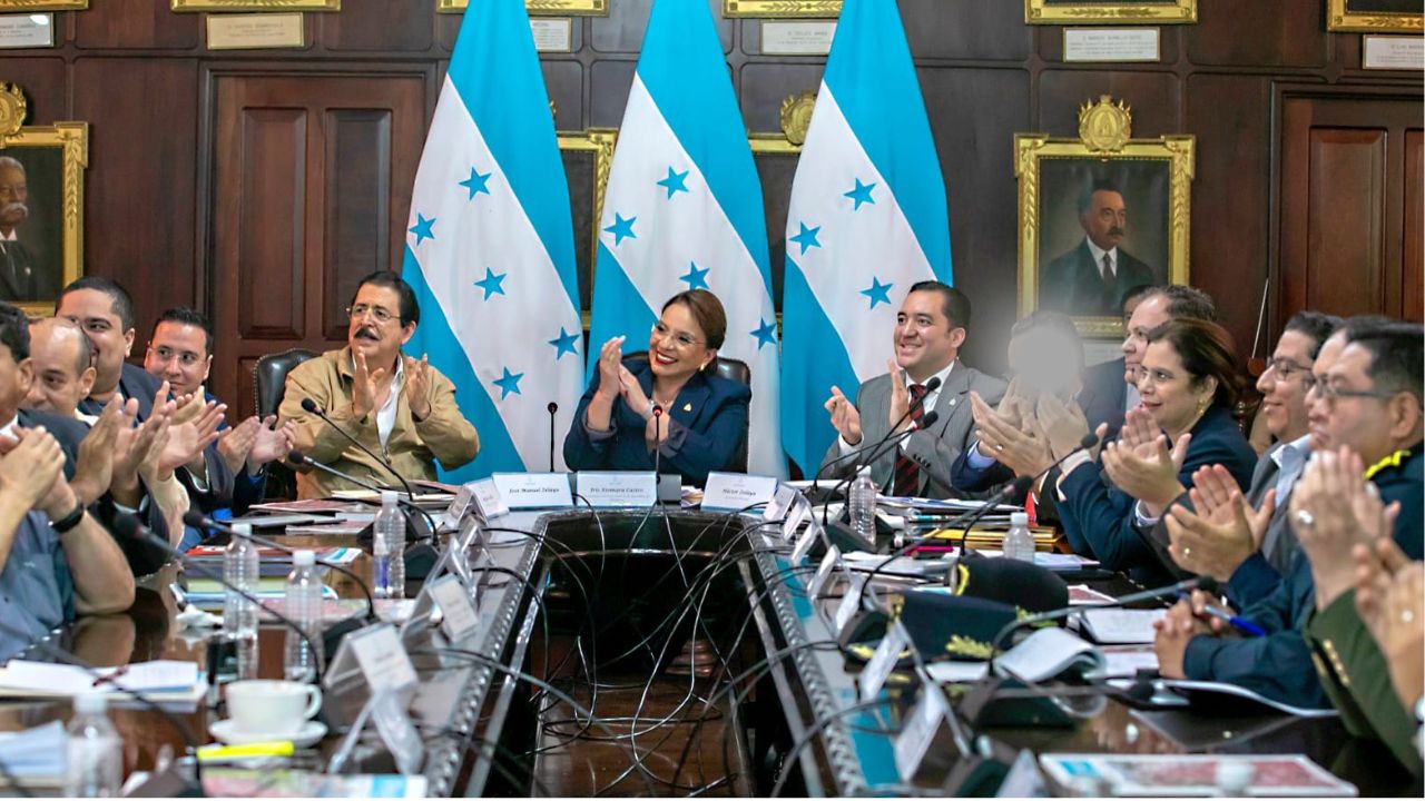 "Relevo de culpas": estrategia del gobierno para justificar fracasos en economía, seguridad y corrupción