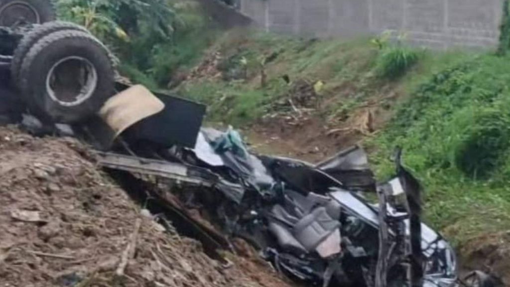 Camión contra el que se impactó el futbolista