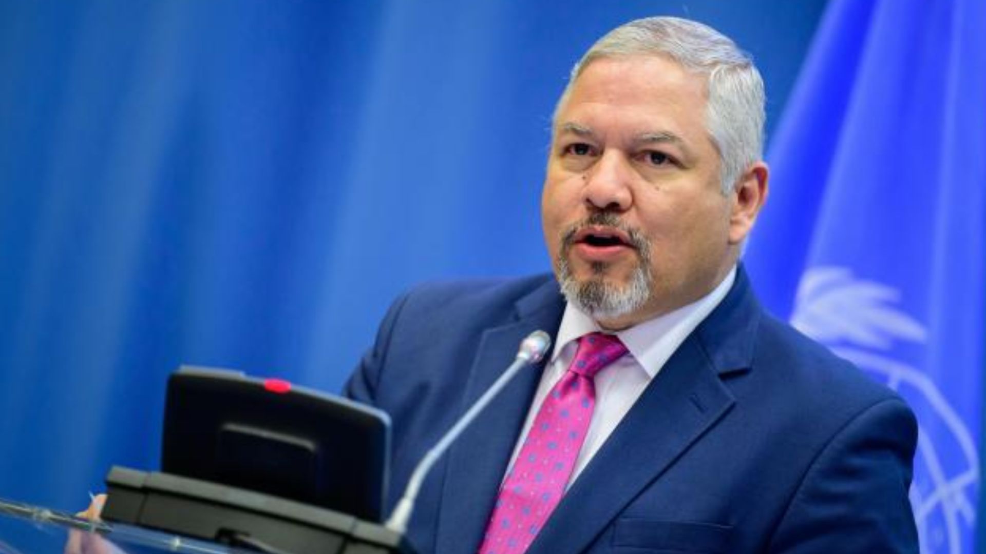 Canciller de Honduras recibe informe de la CIDH sobre violaciones a derechos humanos
