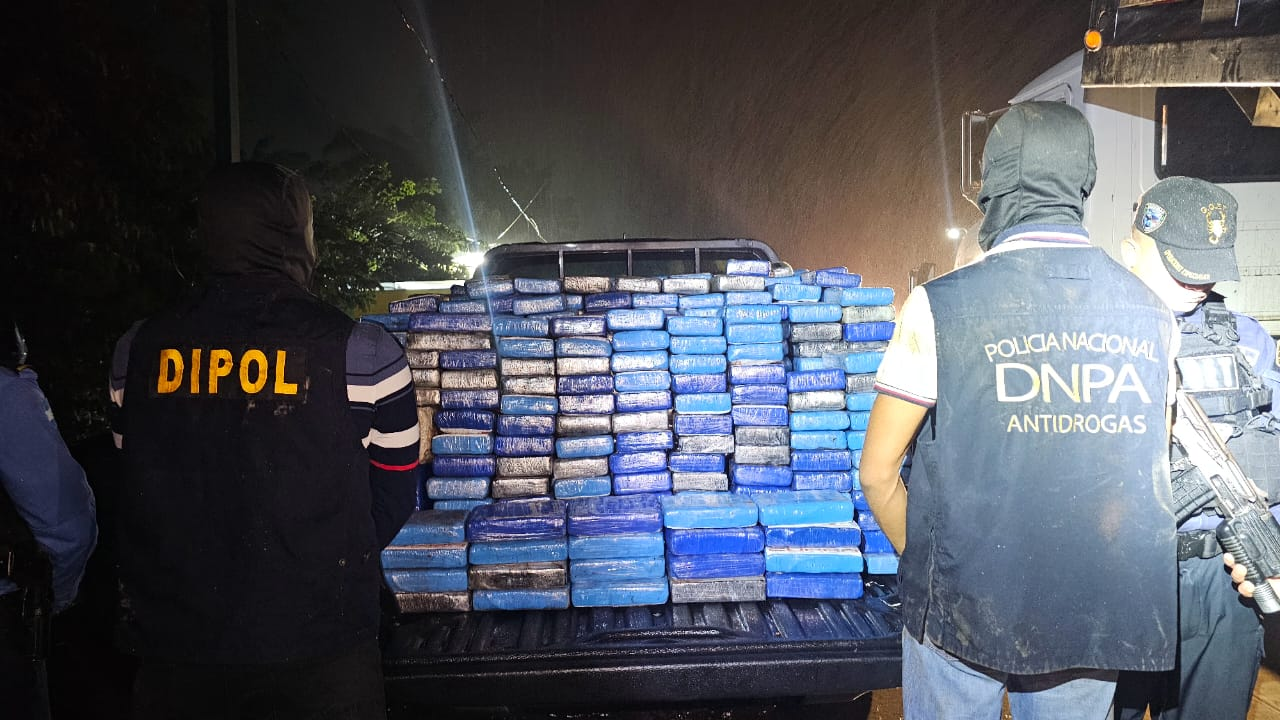 Decomisan 1.698 kilos de cocaína y detienen a un hombre en Colón