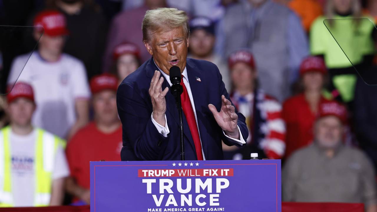 EE.UU. acusa a un hombre vinculado al Gobierno iraní de tramar un plan para matar a Trump