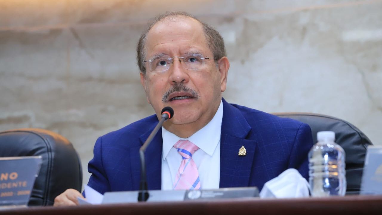 Esperan proyecto de centrales obreras para discutir Ley de Empleo por Hora, dice Hugo Noé Pino