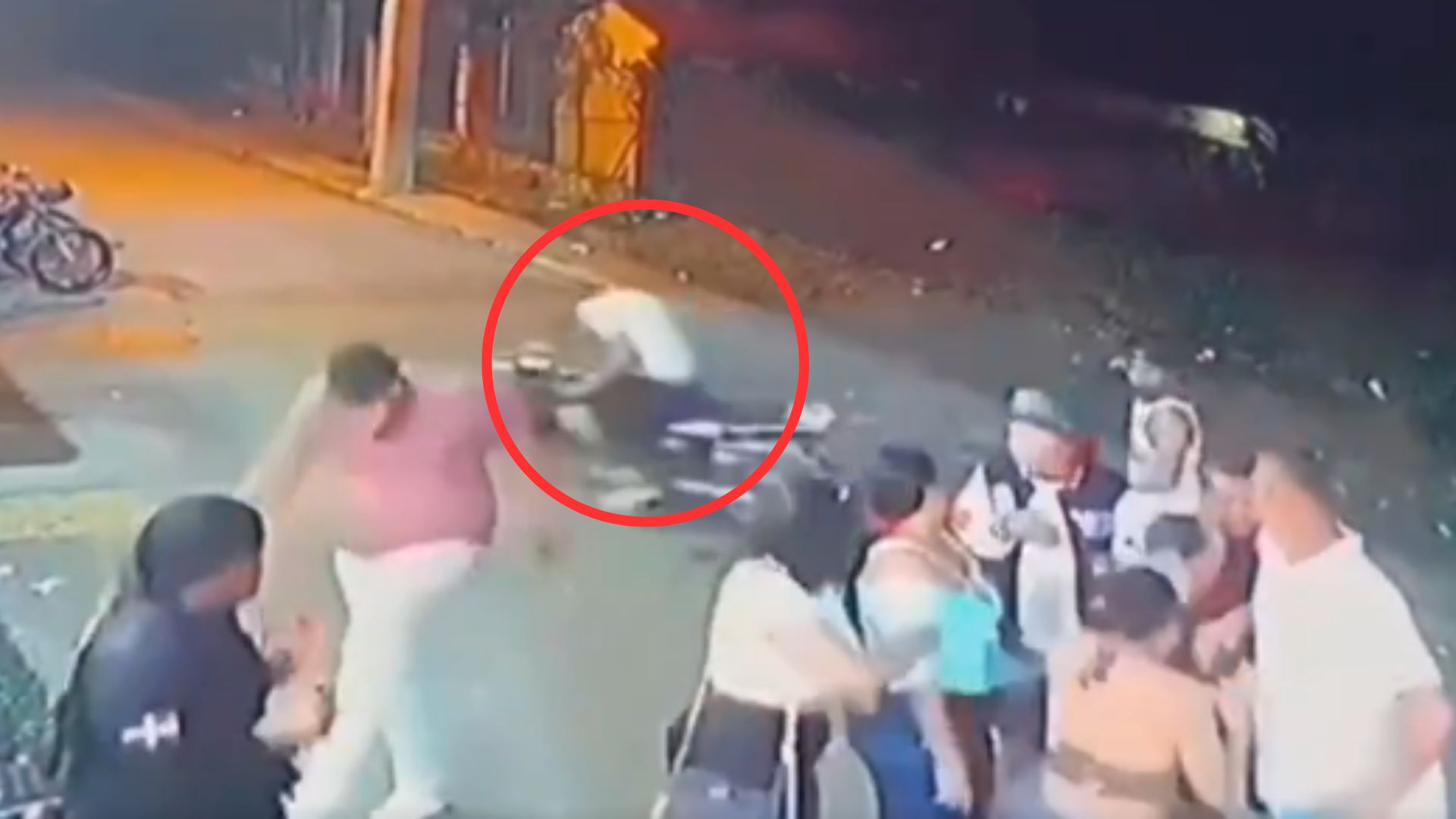 VIDEO: Sicario mata por accidente a su compañero mientras intentaba perpetrar ataque