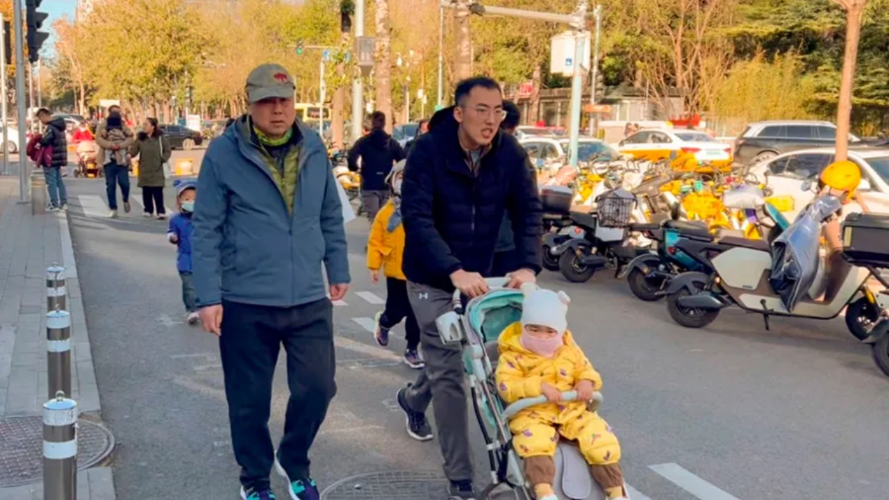 La juventud china hace oídos sordos a los cantos de sirena oficiales para tener hijos