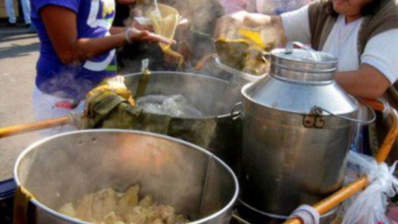 Vendedora de tamales es atacada a machetazos durante intento de abuso