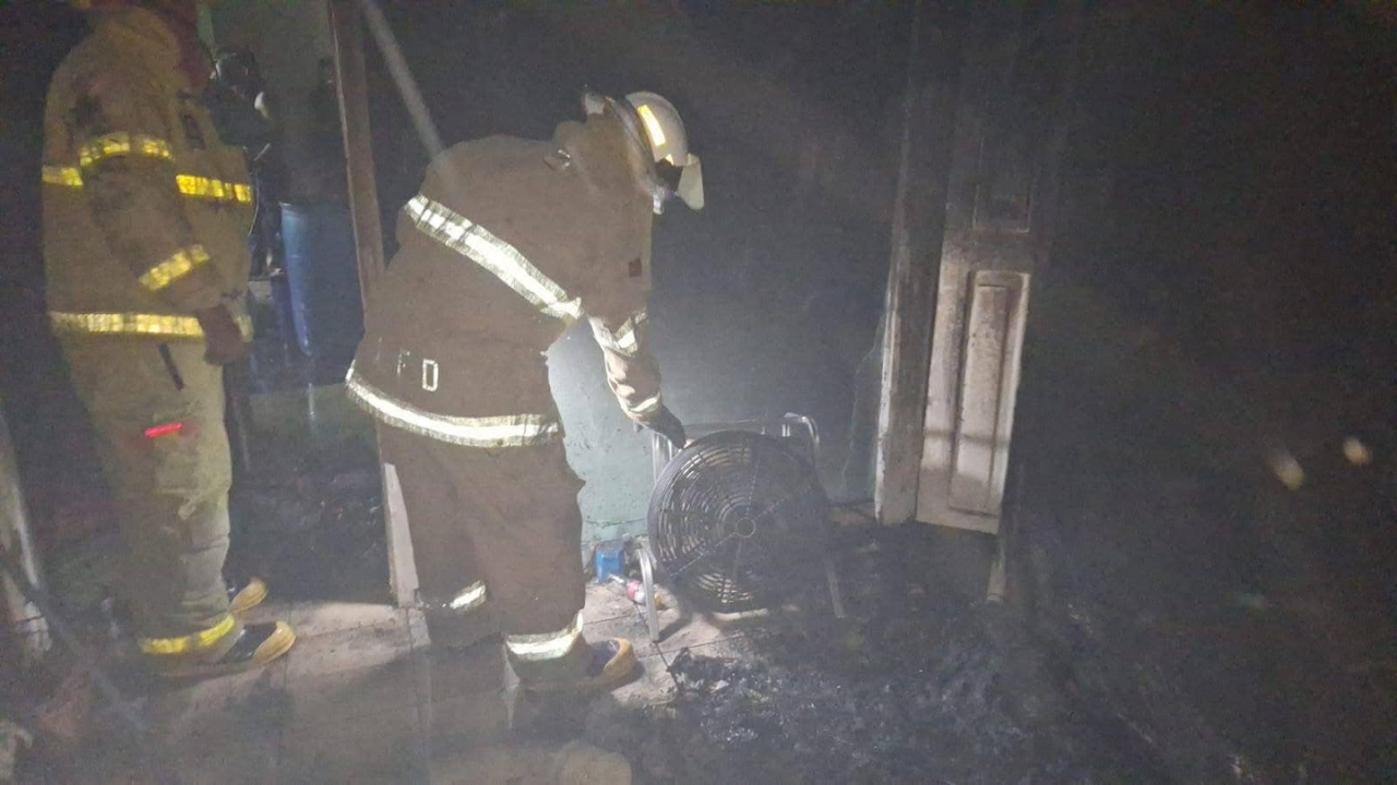 Abuelo muere carbonizado tras incendio en su vivienda en La Ceiba