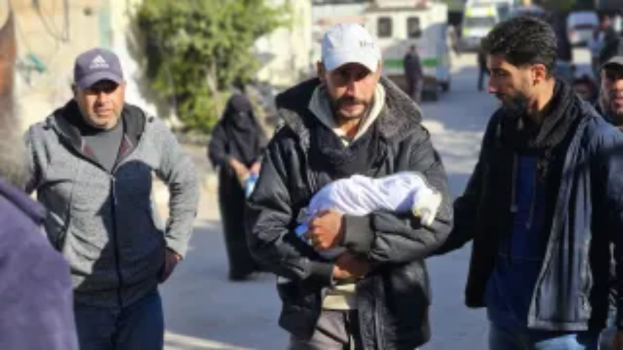 Bebé de 3 semanas muere congelada en un campamento de refugiados en Gaza