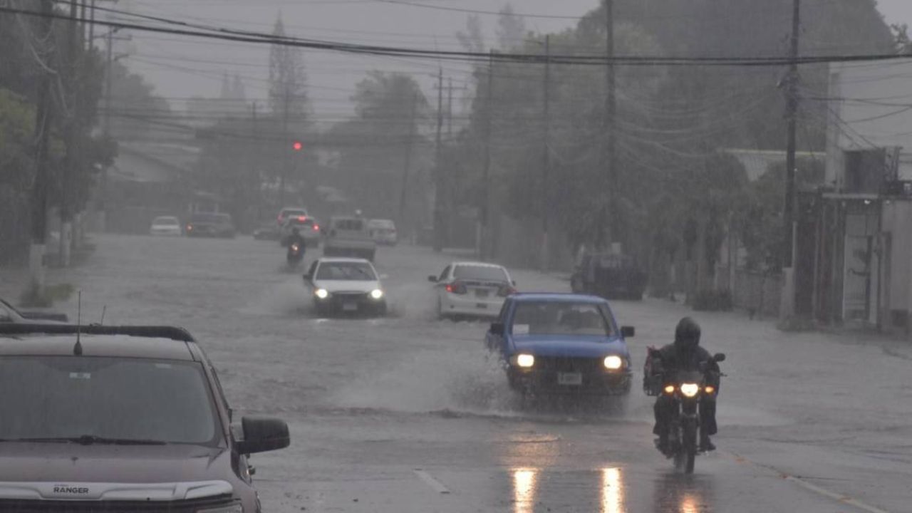 Masa de aire frío producirá lluvias con actividad eléctrica este domingo en estas zonas de Honduras