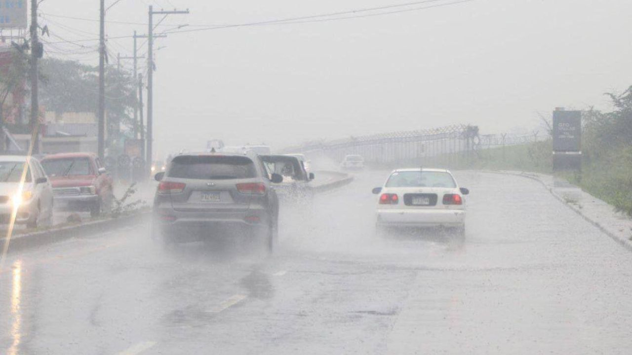 Lluvias acompañadas de actividad eléctrica en estas zonas de Honduras para este jueves
