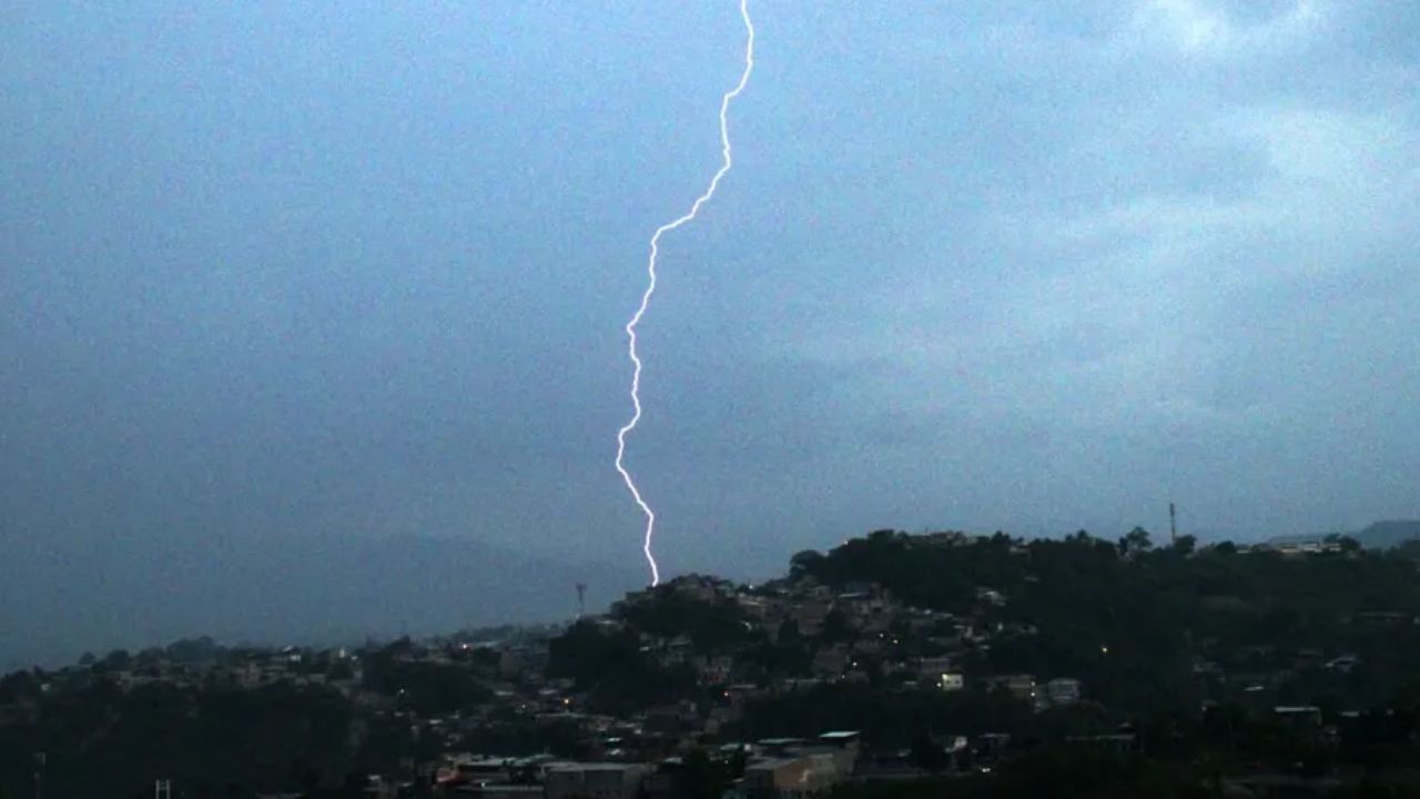 Lluvias con actividad eléctrica pronostican para este viernes en estas zonas de Honduras
