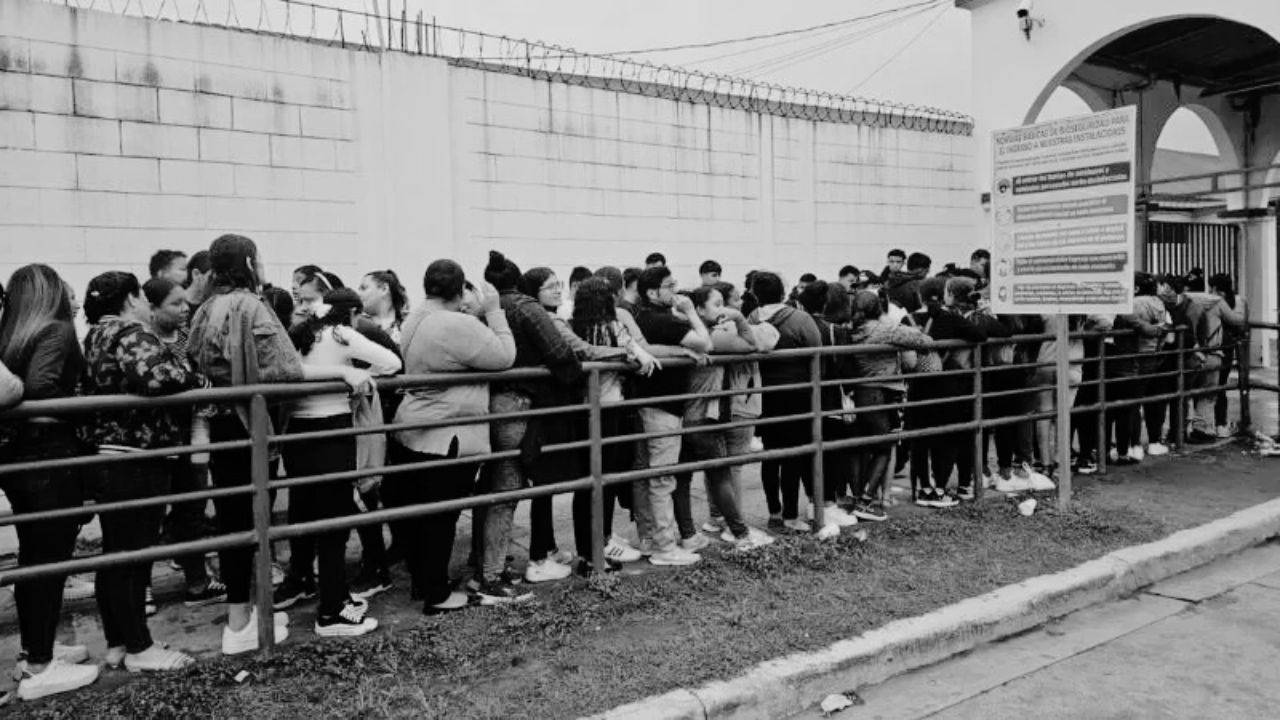 Editorial HRN: En un mar de desempleados y desesperados