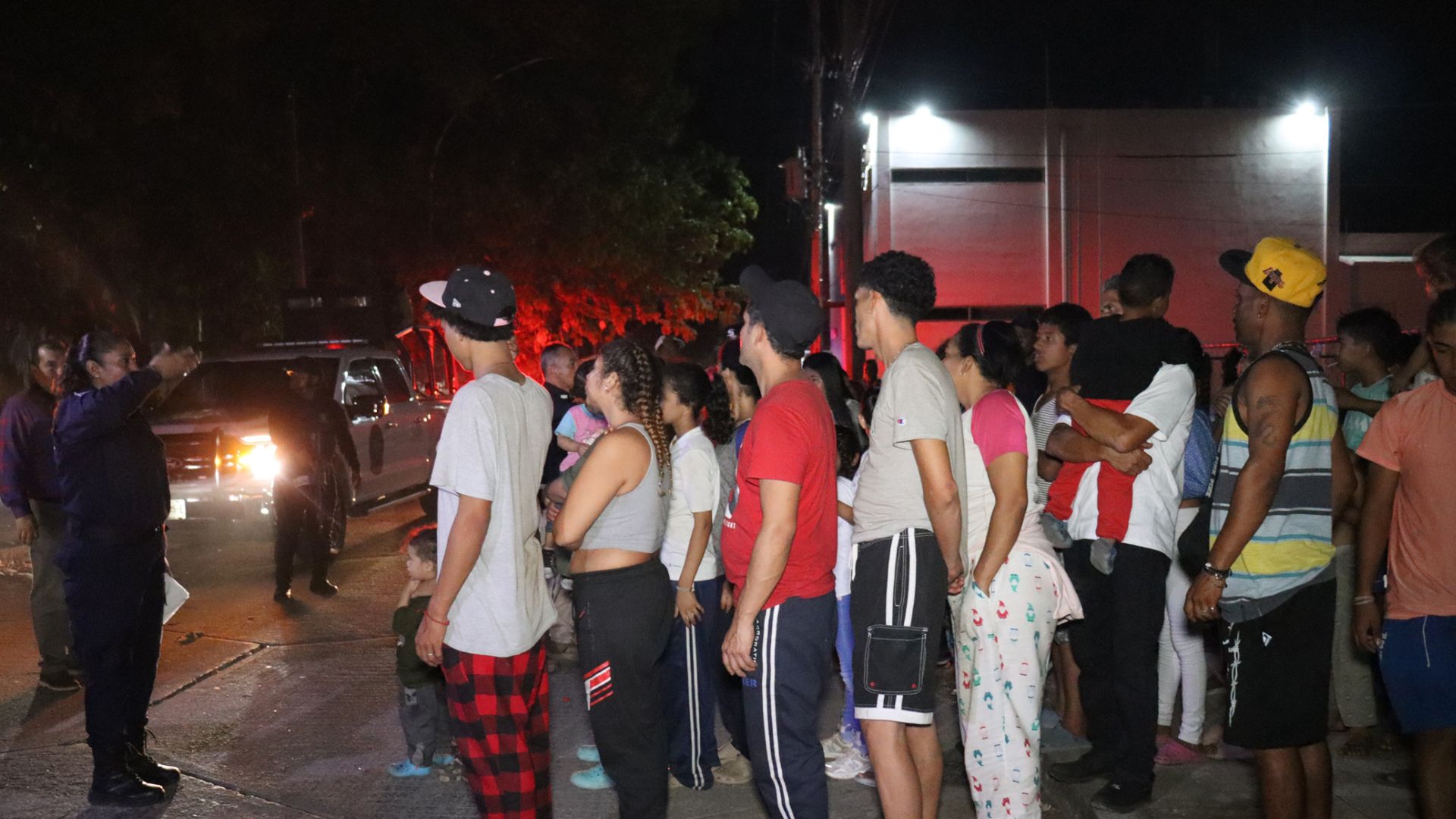Migrantes celebran Navidad varados en México, en medio del temor creado por Trump