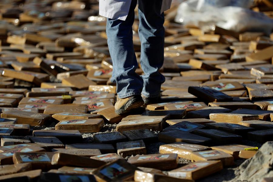 Incautan en El Salvador 4.3 toneladas de droga con valor de más de 100 millones de dólares