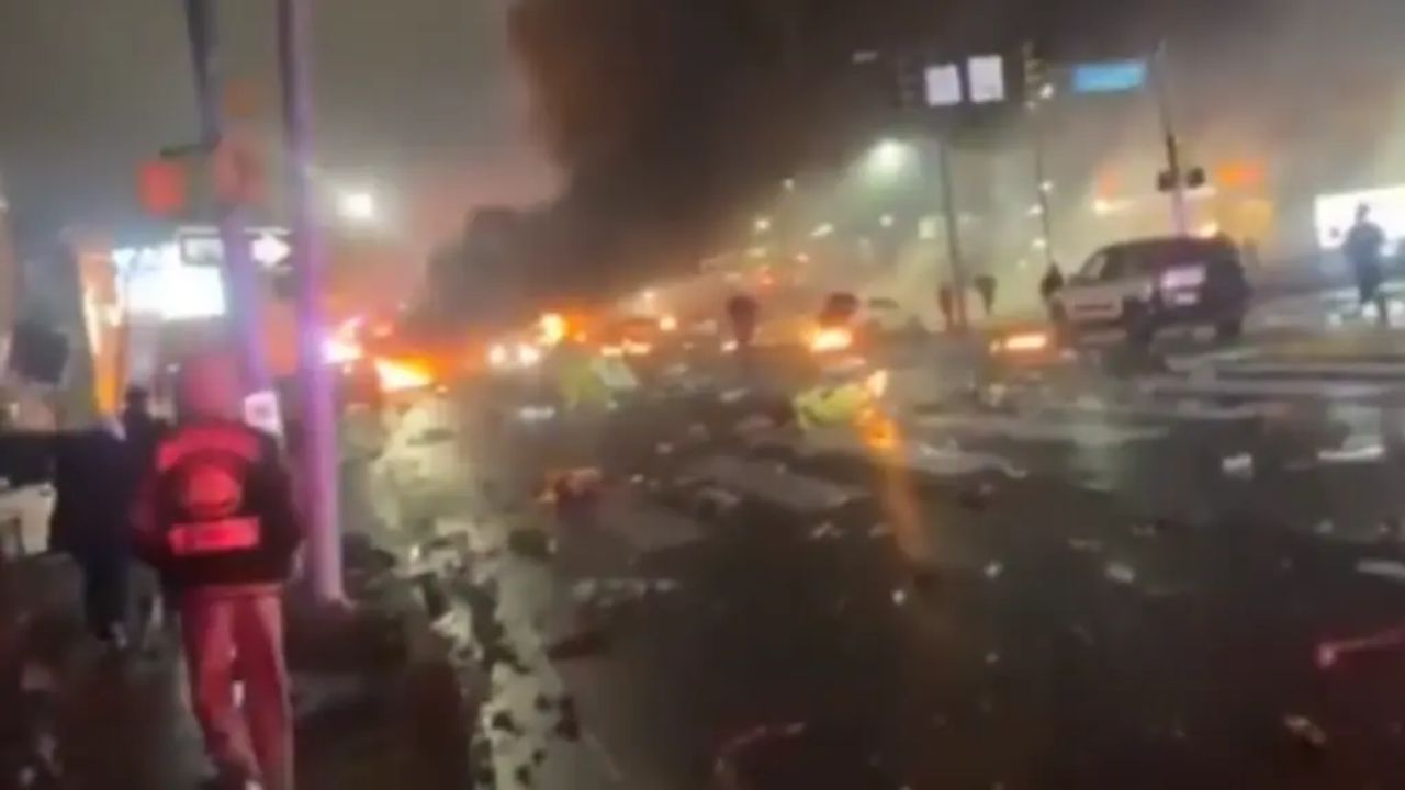 Tragedia aérea en Filadelfia: Avión ambulancia se estrella en zona residencial