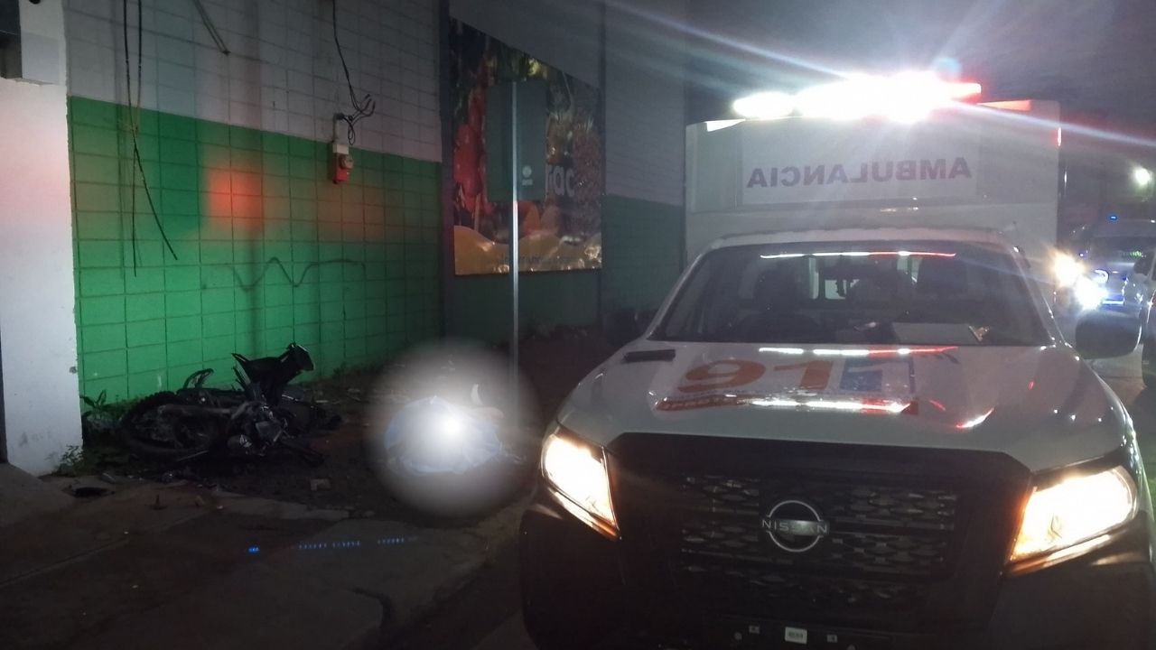 Motociclista que salía de turno nocturno muere al estrellarse contra un muro en SPS ¿Quién era?