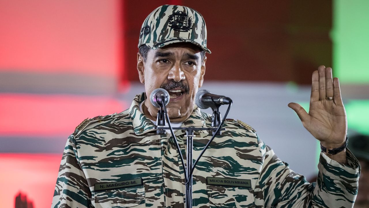 Maduro designa una comisión nacional para que trabaje en una reforma constitucional