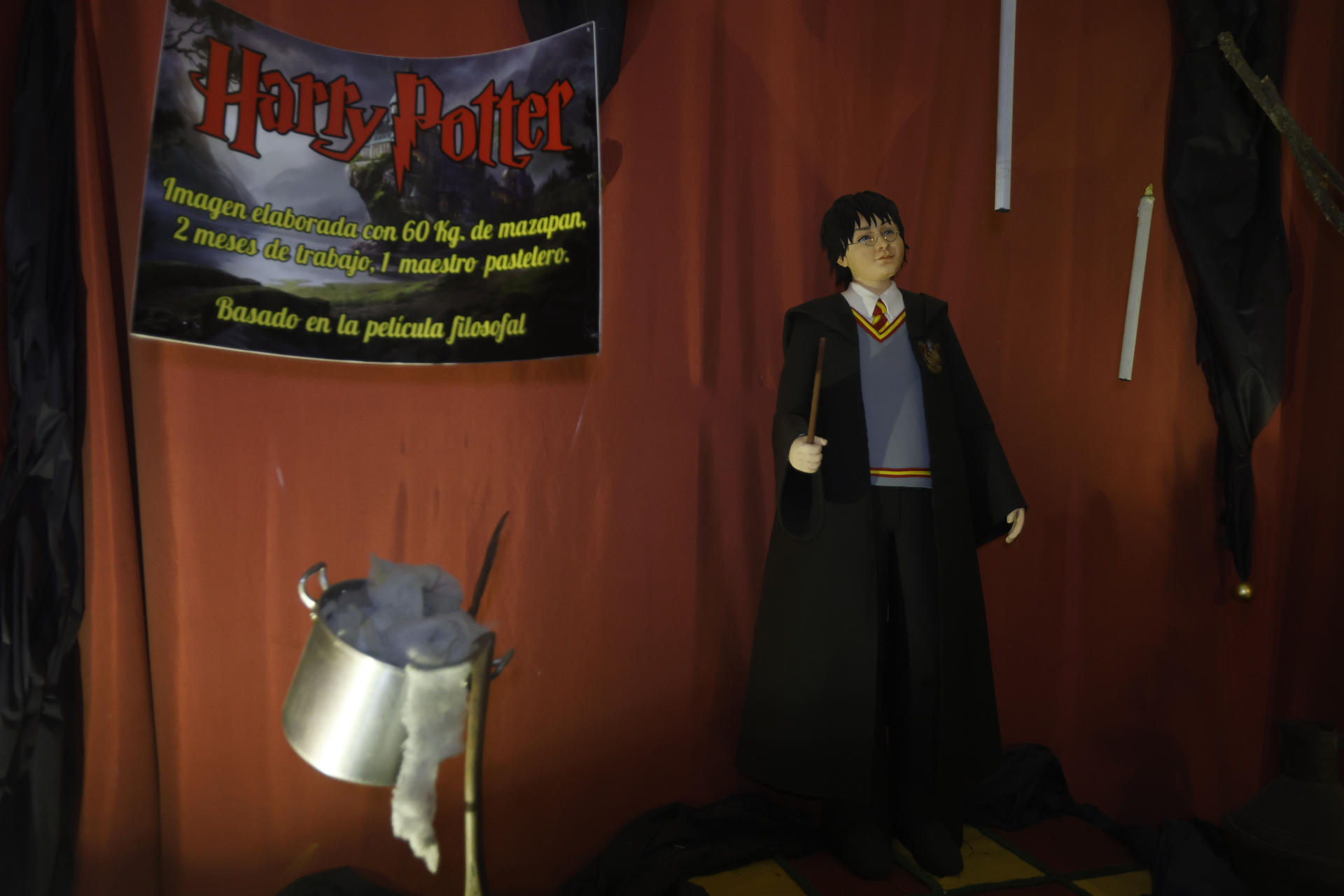 Un Harry Potter de mazapán y de tamaño natural, dulce atractivo del sur de España