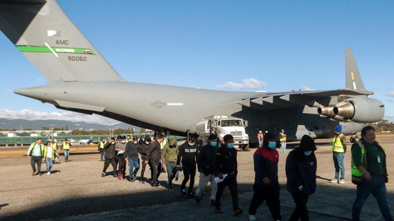 Conadeh pide 'trato digno' para migrantes hondureños deportados