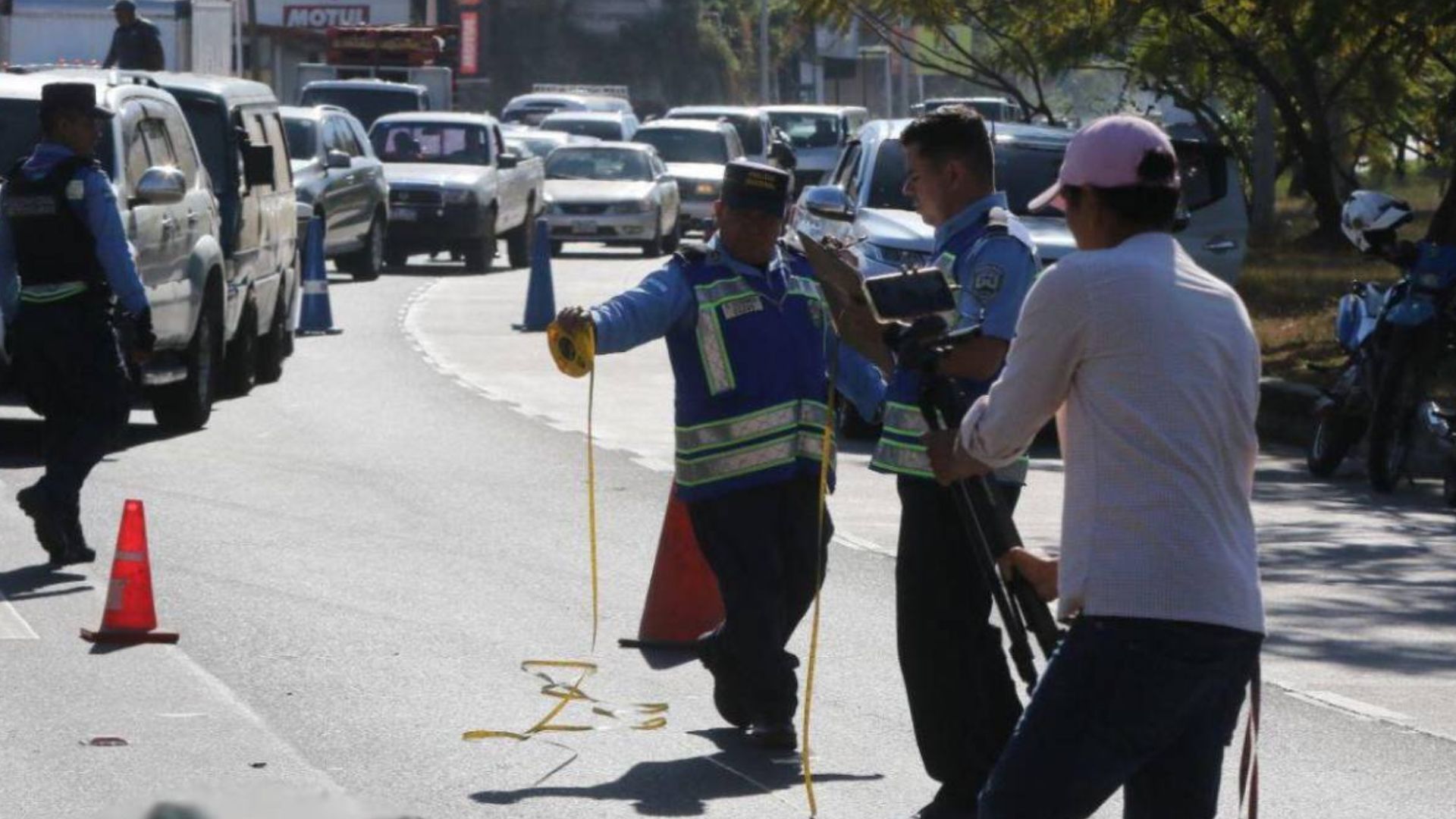 ¿Quién es la persona que murió arrollada por un vehículo en el anillo periférico?