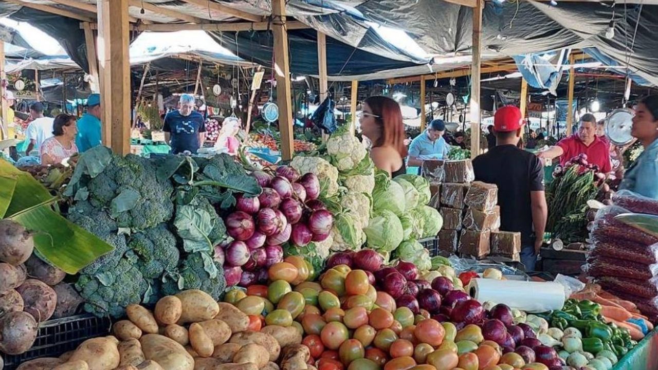 Precio de frijol y verduras suben en mercados hondureños, carnes y huevos sin cambios
