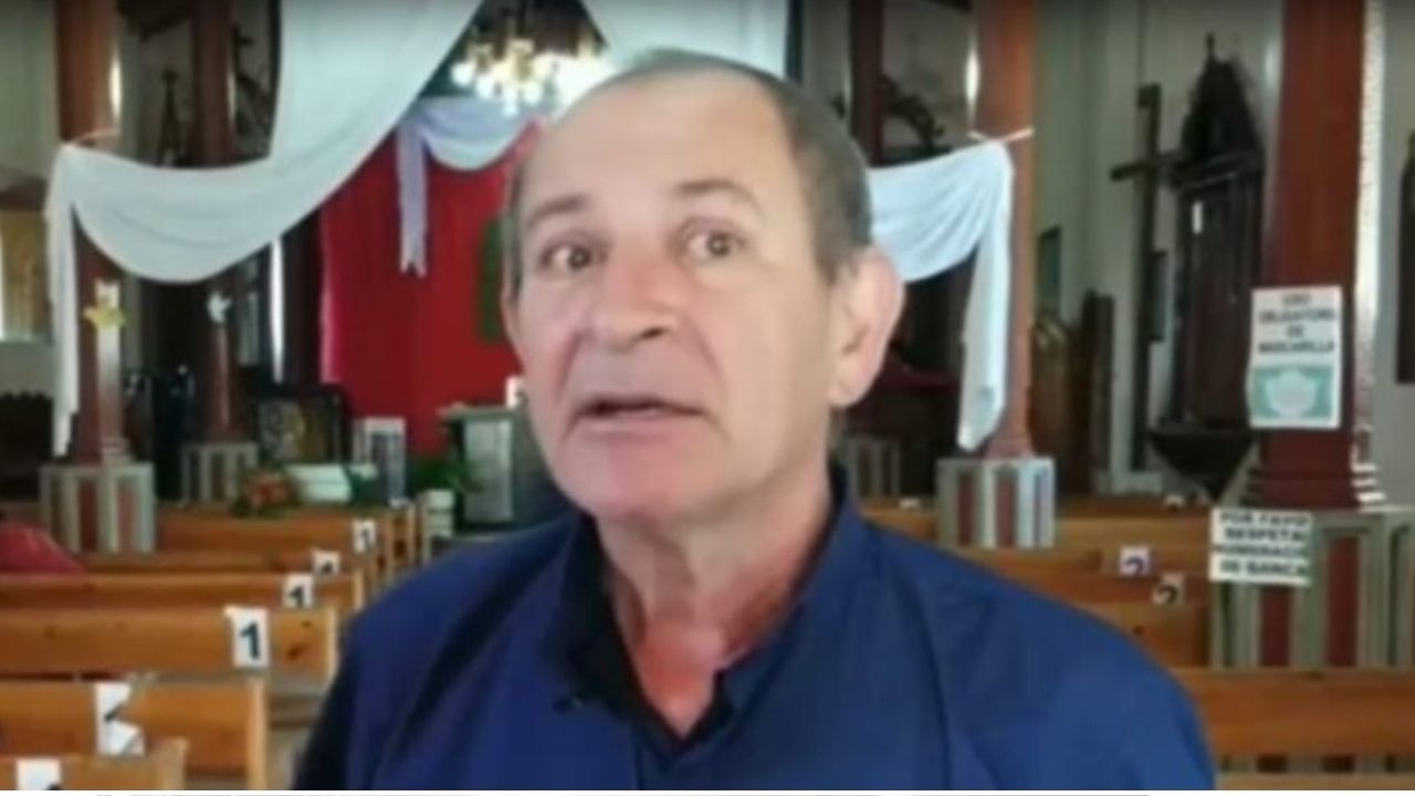 Hallan muerto al sacerdote hondureño que se hizo viral al mandar a la m** las mascarillas: lo que se sabe