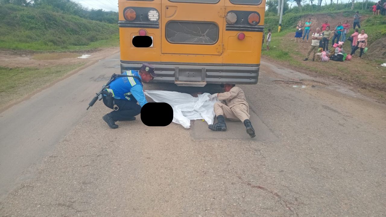 Hombre de 75 años muere atropellado por bus en Yoro