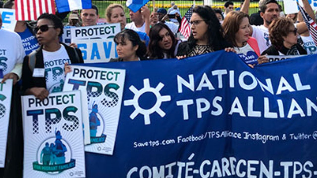 Estados Unidos extiende por 18 meses protección migratoria a más de 200,000 salvadoreños