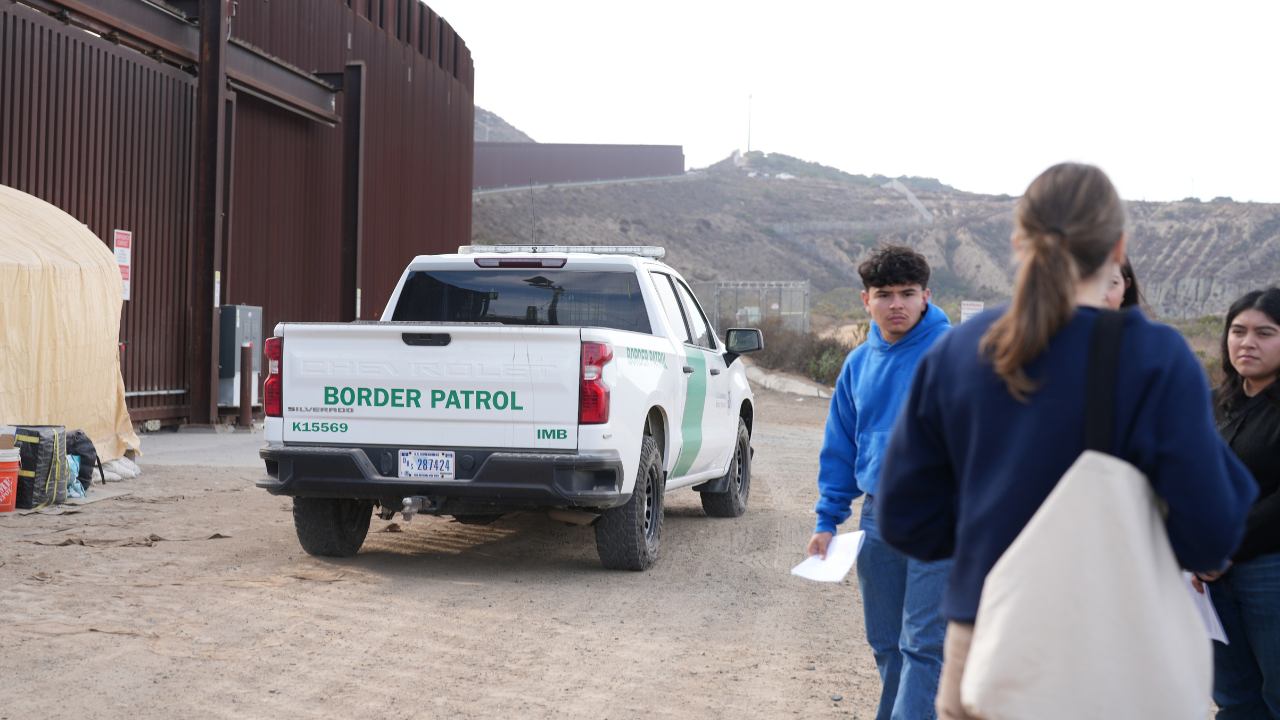 Ley contra migrantes sospechosos de robo se perfila como la primera que Trump firmará