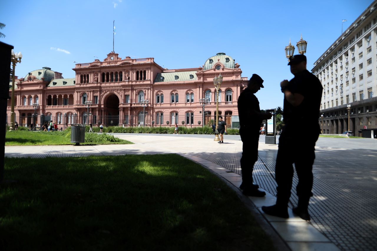 Cuatro claves para entender el 'criptofiasco' que sacude a Argentina